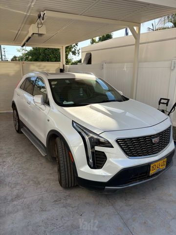 קאדילק XT4