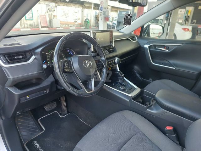 טויוטה RAV4