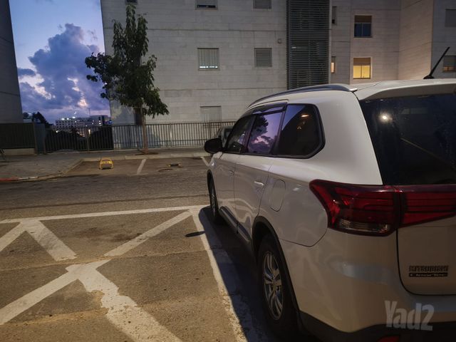 מודעת רכב מיצובישי אאוטלנדר