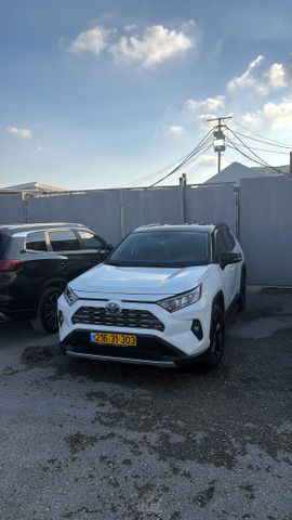 מודעת רכב טויוטה RAV4