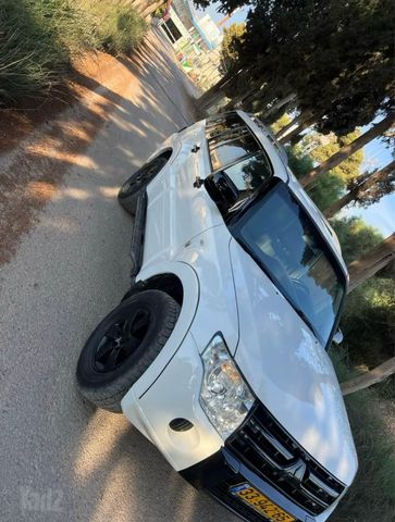 מיצובישי פג'רו