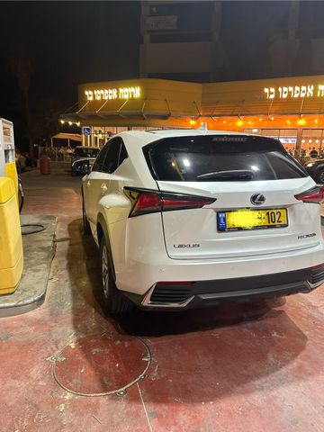 לקסוס NX