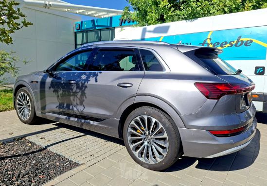 אאודי E-tron