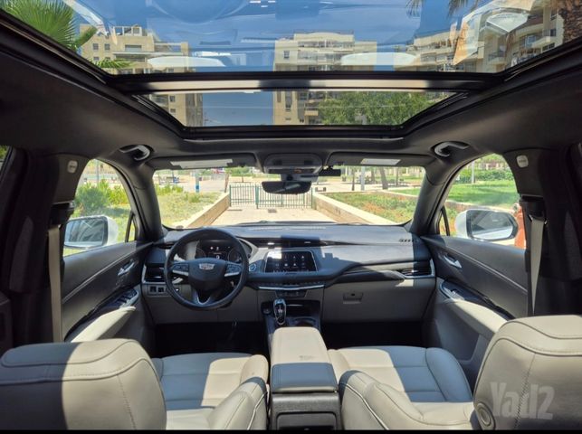 מודעת רכב קאדילק XT4 2