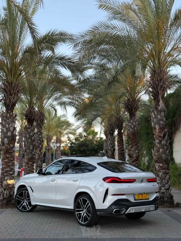 ב מ וו X6