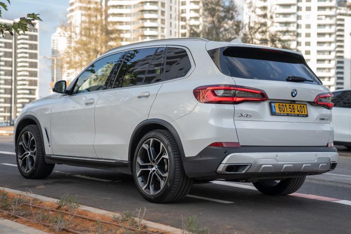 ב מ וו X5
