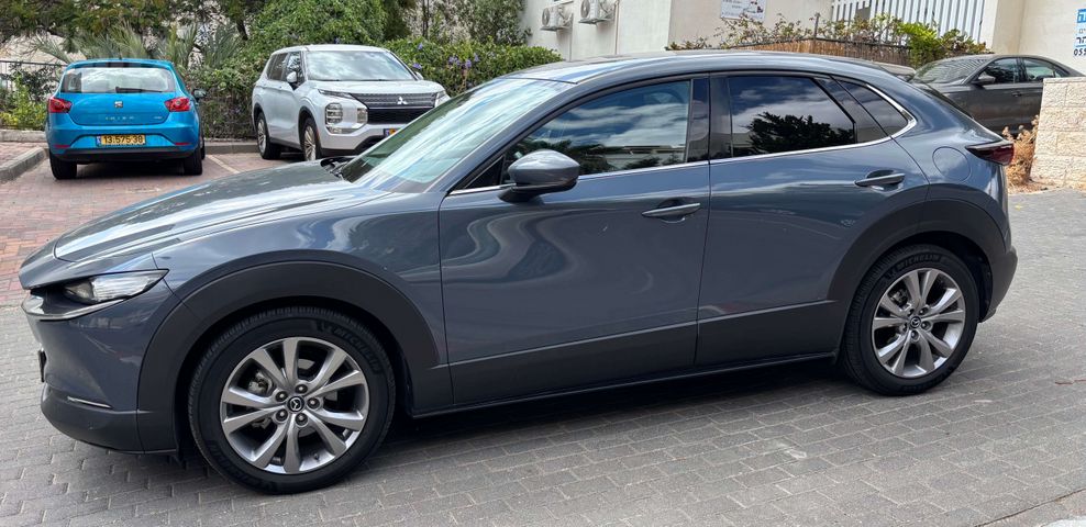 מאזדה CX-30
