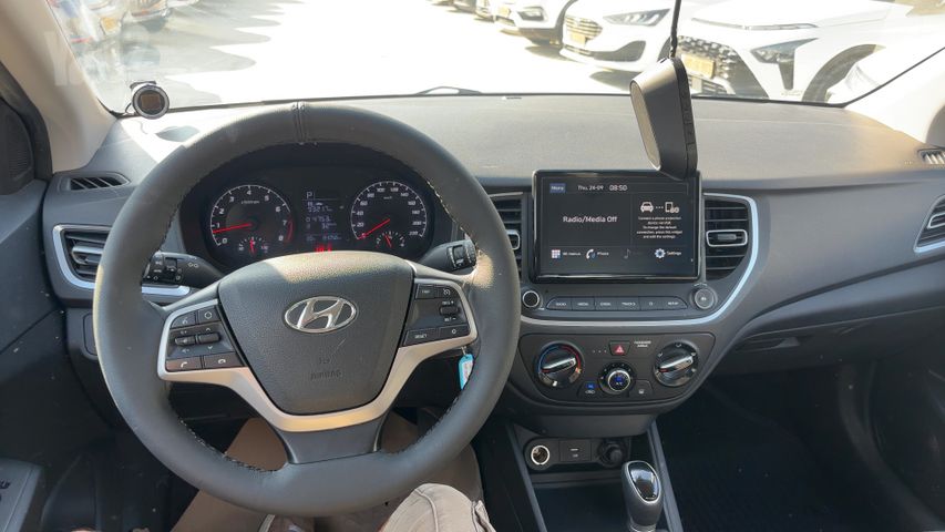 יונדאי אקסנט i25
