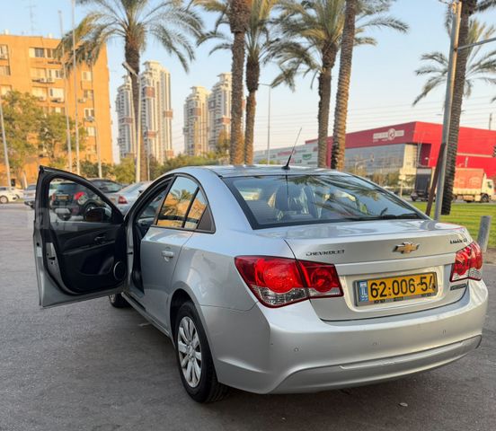שברולט קרוז