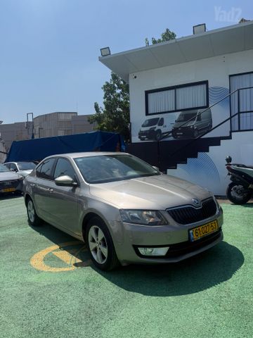 סקודה אוקטביה