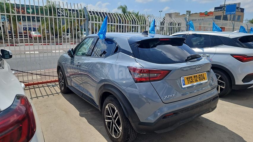ניסאן ג'וק