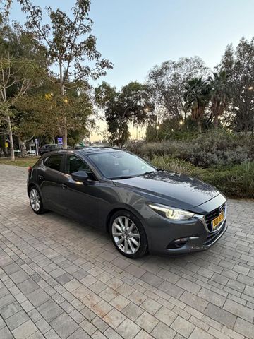 מאזדה 3
