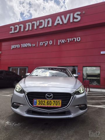 מודעת רכב מאזדה 3