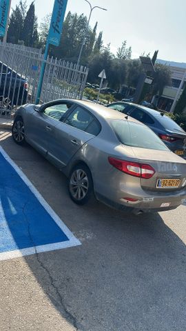 רנו פלואנס