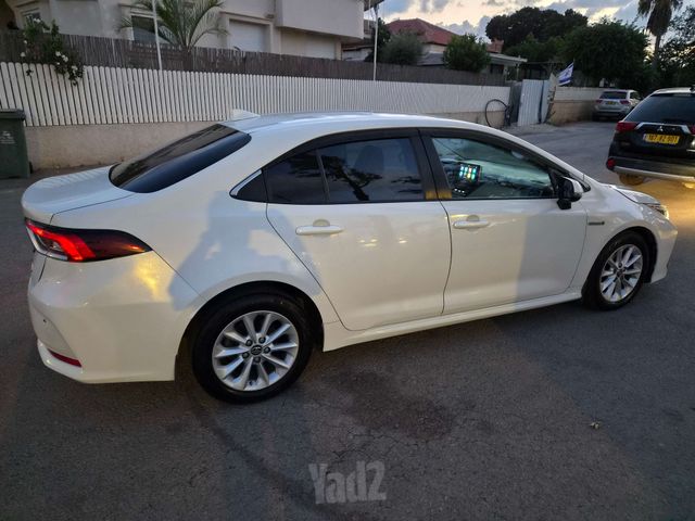 טויוטה קורולה