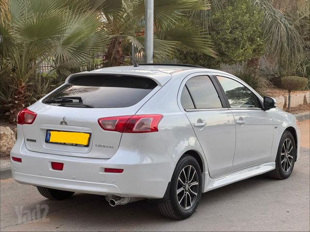 מודעת רכב מיצובישי לנסר