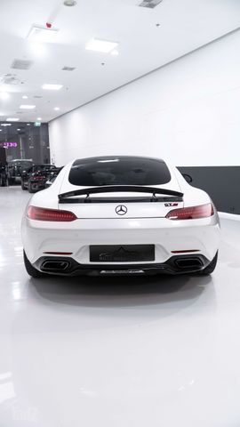 מרצדס-בנץ AMG GT