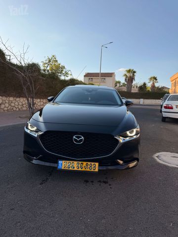 מודעת רכב מאזדה 3