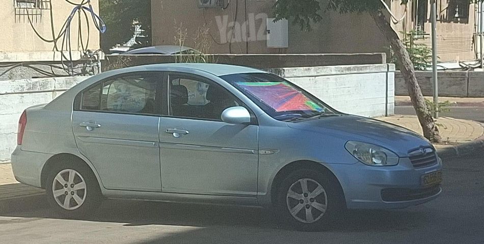 יונדאי אקסנט i25