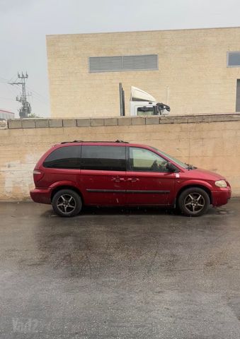 וויאג'ר FWD אוט׳ וואן גדול 3.3 (182 כ״ס)