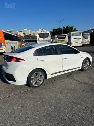 יונדאי איוניק