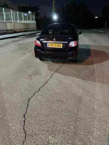 מודעת רכב מיצובישי אטראז'