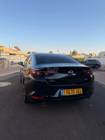 מאזדה 3
