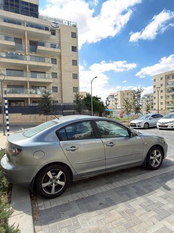 מודעת רכב מאזדה 3