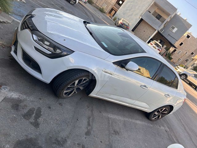 רנו מגאן
