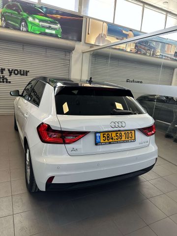 אאודי A1