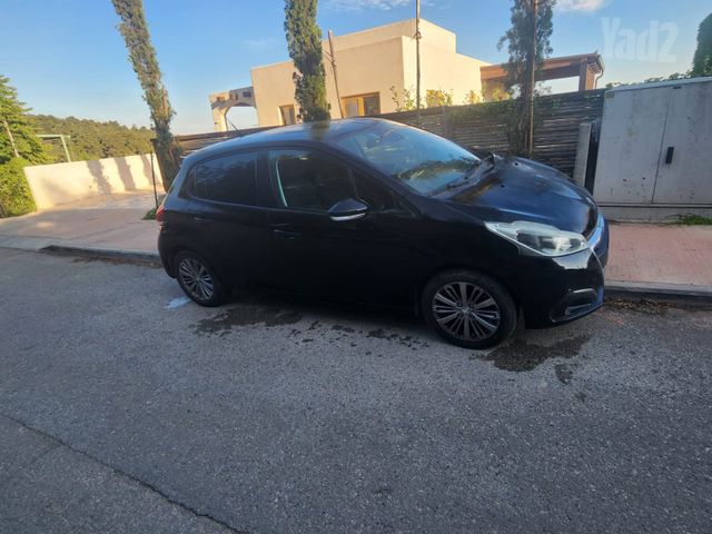 פיג'ו 208