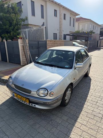 מודעת רכב טויוטה קורולה