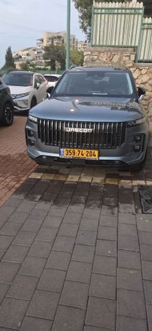 ג'אקו J7