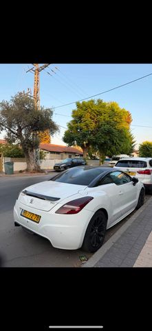 פיג'ו RCZ