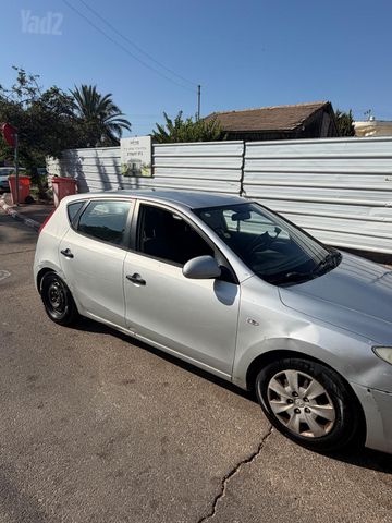 יונדאי i30