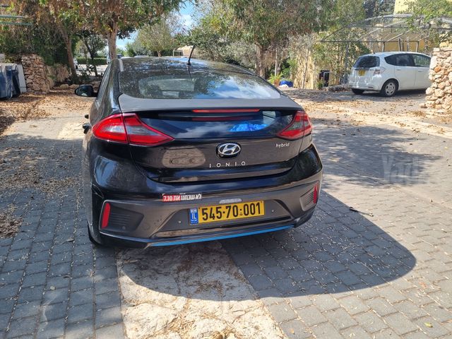 יונדאי איוניק