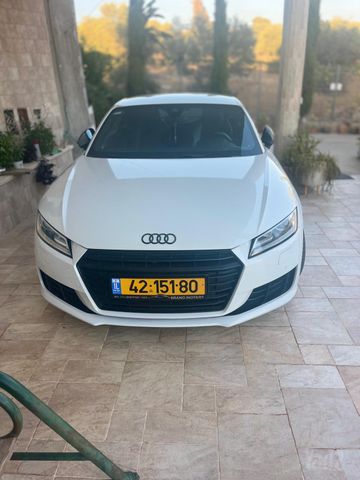 אאודי TT