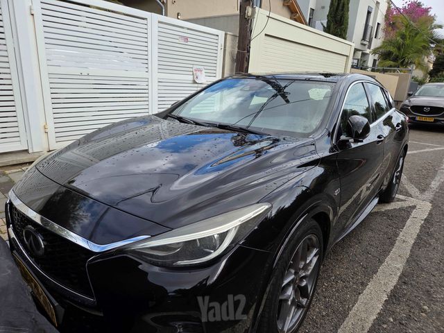 אינפיניטי Q30