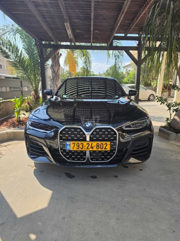 מודעת רכב ב מ וו סדרה 4