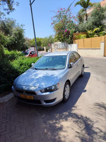 מיצובישי לנסר