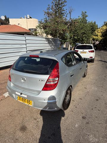 יונדאי i30