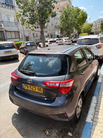 טויוטה יאריס