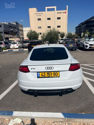 אאודי TT