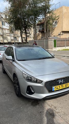 יונדאי i30