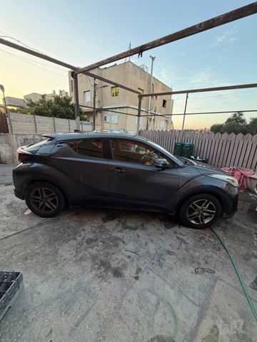טויוטה C-HR