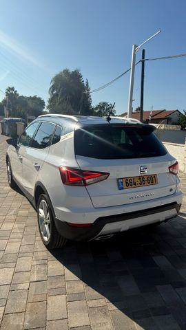מודעת רכב סיאט ארונה