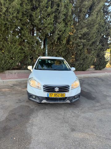 מודעת רכב סוזוקי קרוסאובר