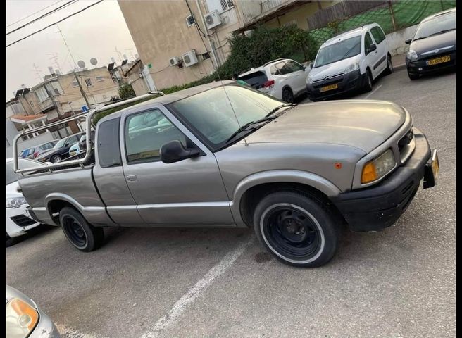 ג'י.אם.סי סונומה