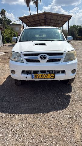 טויוטה היילקס ויגו
