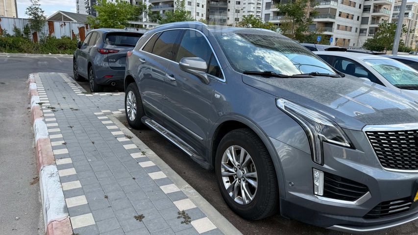 קאדילק XT5